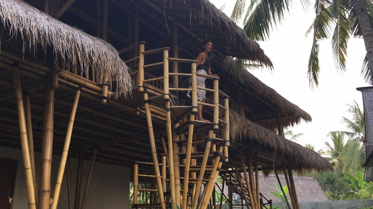 Captain Coconuts Gili Air Exterior photo