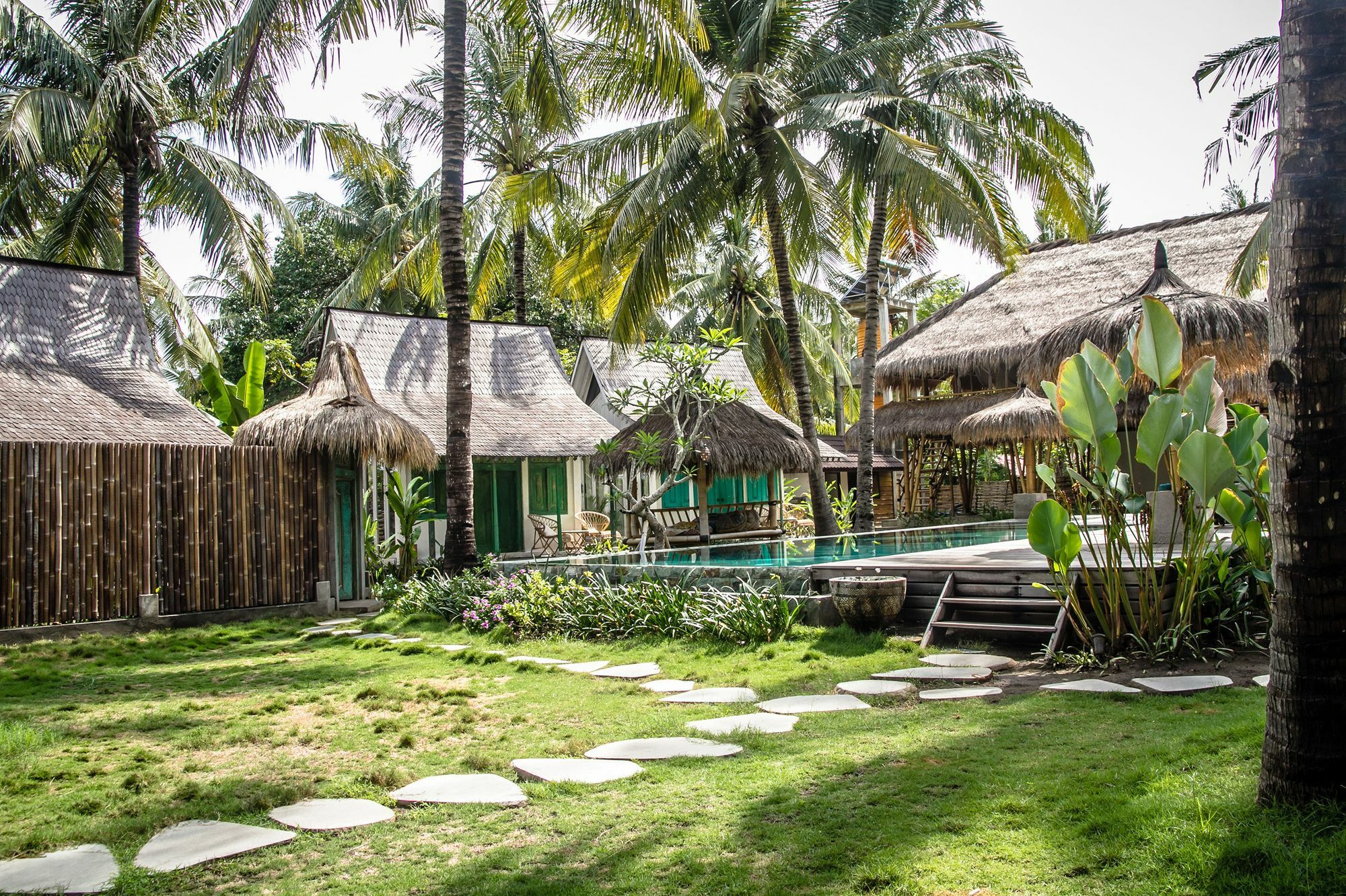 Captain Coconuts Gili Air Exterior photo